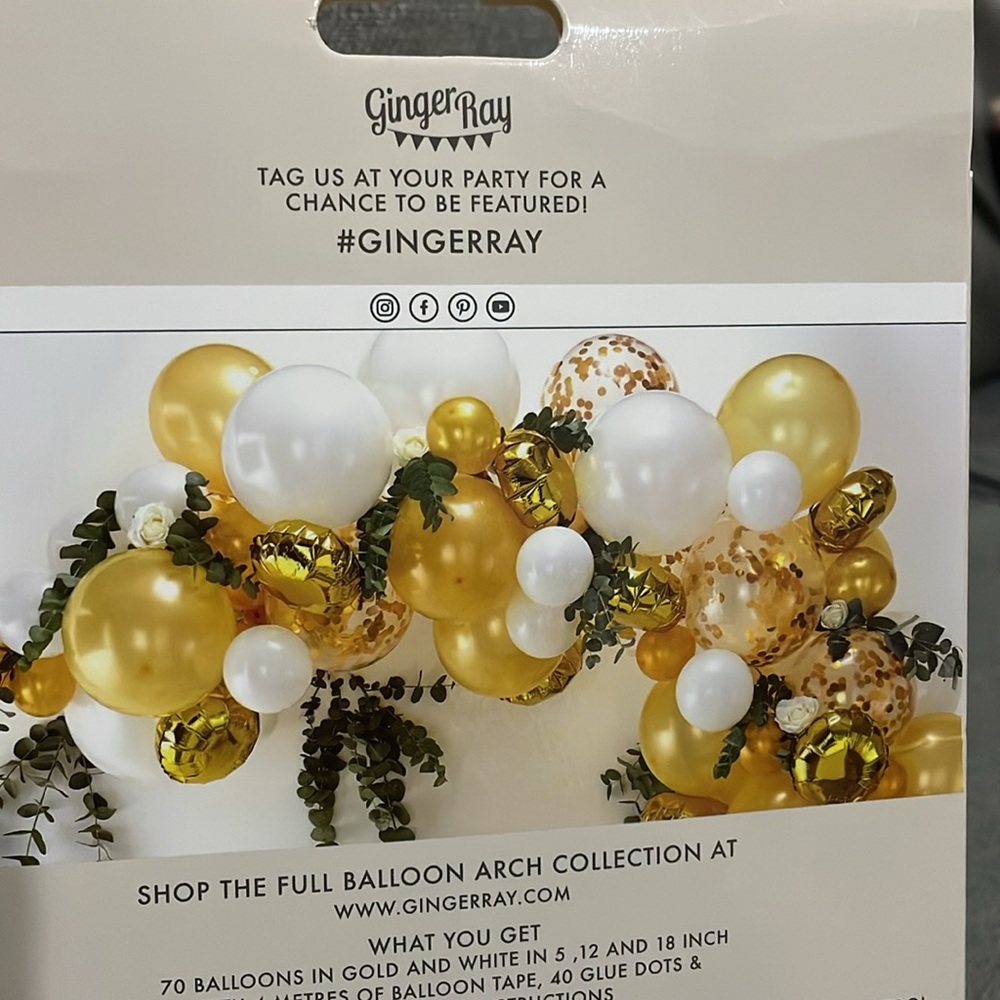 Ginger Ray Balloon Arch Kit Gold & White